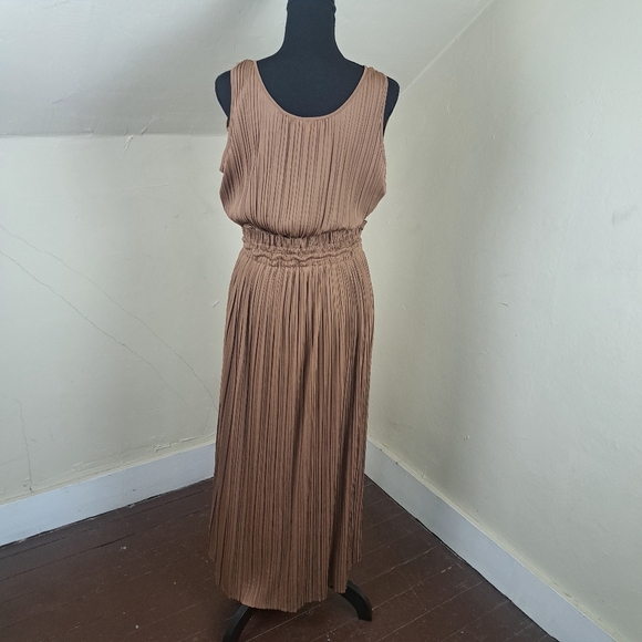 A.L.C. 'Val' Pleated Drawstring-Waist Midi Dress in Rawhide Brown Size L - Picture 6 of 16